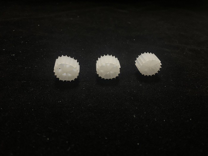 White Mbbr Virgin HDPE Y3 K3 Filter Media Fish Farming