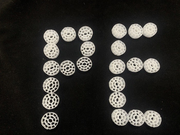 White FDA 11X7mm Biofilm Reactors For Wastewater Treatment